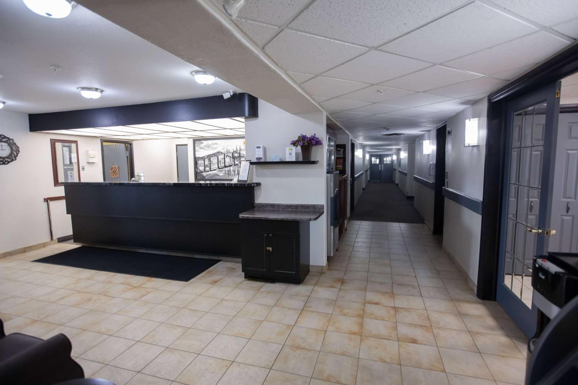 Hotel Super 8 By Wyndham Whitecourt Zewnętrze zdjęcie